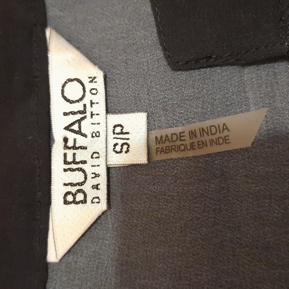 🔥🔥🔥SALE🔥🔥🔥Buffalo Leopard Print Sheer Sleeveless Top - Picture 3 of 4